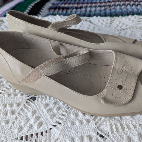 Drucker woman shoes  white beige size 41 eur 9.5 us - Picture 3 of 7